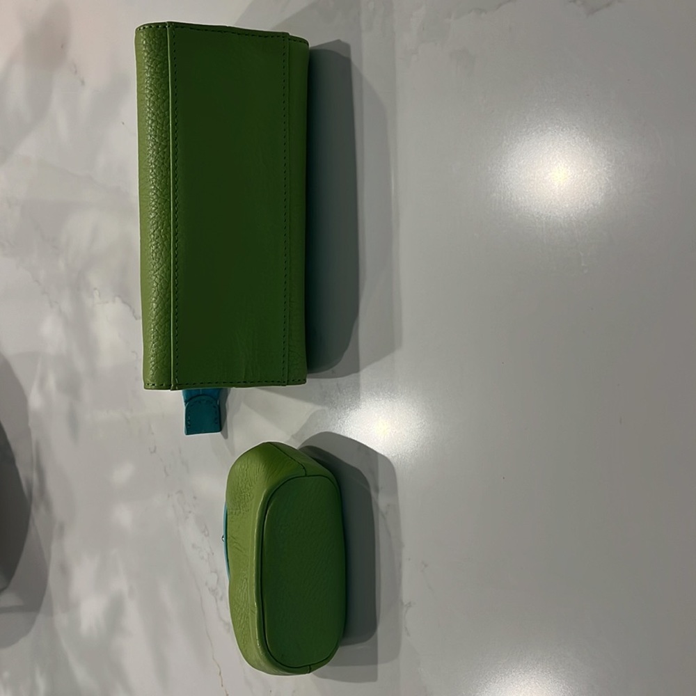 Makeup case and change purse. - Picture 2 of 10